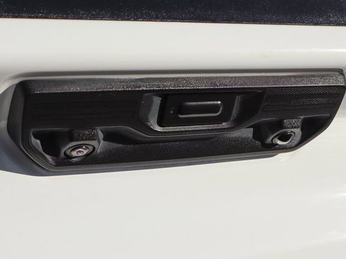 Used 2023 Chevrolet Silverado 1500 Custom image 47