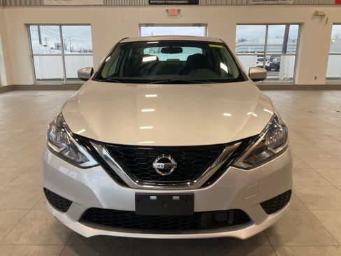 Used 2019 Nissan Sentra SV FWD image 2