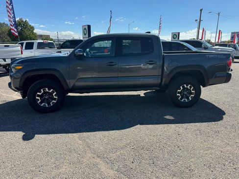 Used 2023 Toyota Tacoma TRD Off-Road image 4