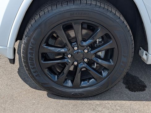 Used 2021 Jeep Grand Cherokee Laredo X AWD/4WD image 15