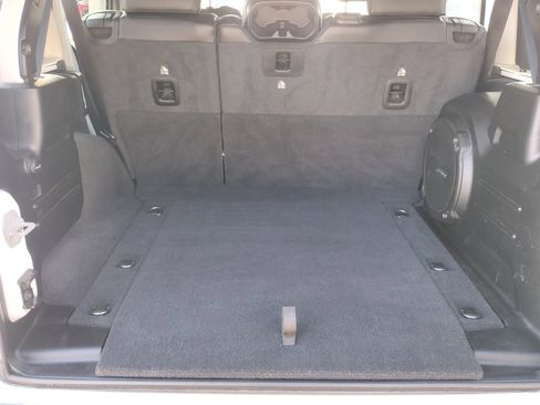 Used 2021 Jeep Wrangler Unlimited Sahara image 17