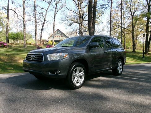 Used 2010 Toyota Highlander Limited image 1