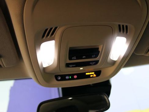 Used 2023 Buick Envision Essence w/ Sport Touring Package AWD/4WD image 20