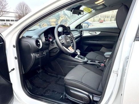 Used 2023 Kia Forte LXS image 16