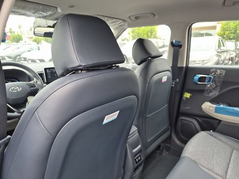 New 2026 Hyundai Venue SEL FWD image 27
