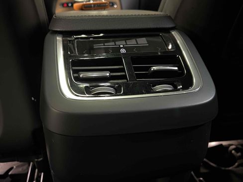 Used 2021 Volvo XC90 T5 Momentum w/ Advanced Package image 37