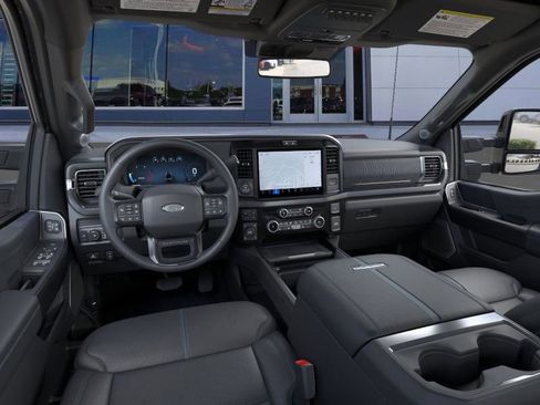 New 2026 Ford F250 Platinum w/ FX4 Off-Road Package image 9