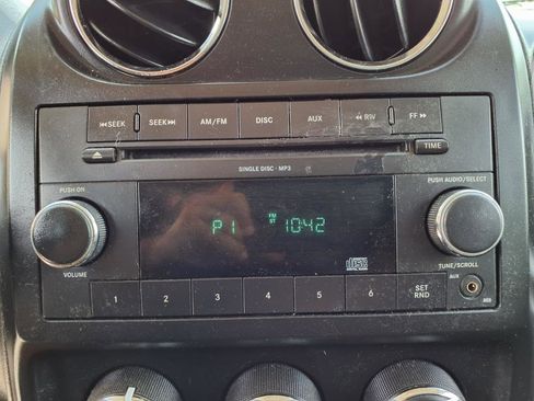 Used 2010 Jeep Patriot Sport image 18