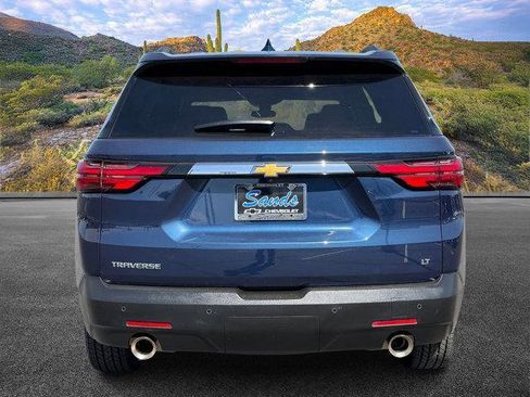 Used 2023 Chevrolet Traverse LT image 6