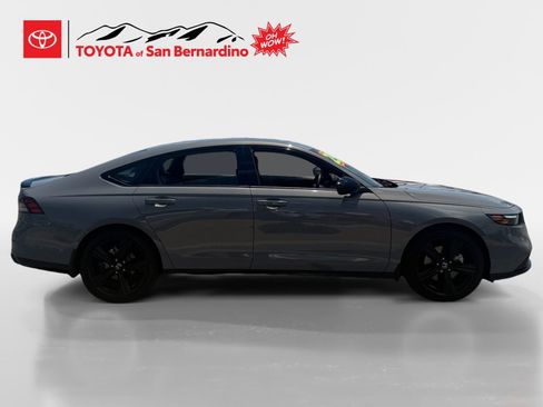 Used 2025 Honda Accord Sport image 6