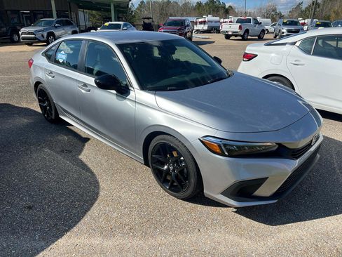 Used 2024 Honda Civic Sport image 3