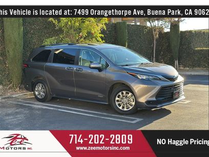 Used 2021 Toyota Sienna LE w/ LE Plus Package