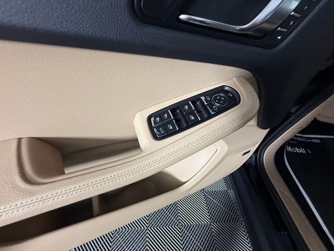 New 2025 Porsche Macan image 26