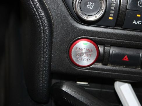 Used 2018 Ford Mustang Coupe RWD image 44