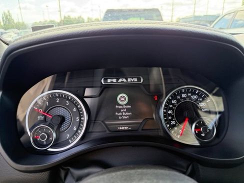 Used 2025 RAM 1500 Laramie AWD/4WD image 8