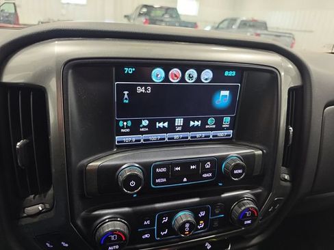 Used 2018 Chevrolet Silverado 1500 LT w/ All Star Edition AWD/4WD image 8