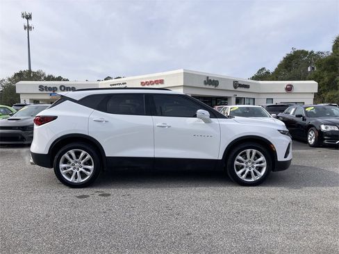 Used 2022 Chevrolet Blazer LT w/ Sound & Technology Package image 4