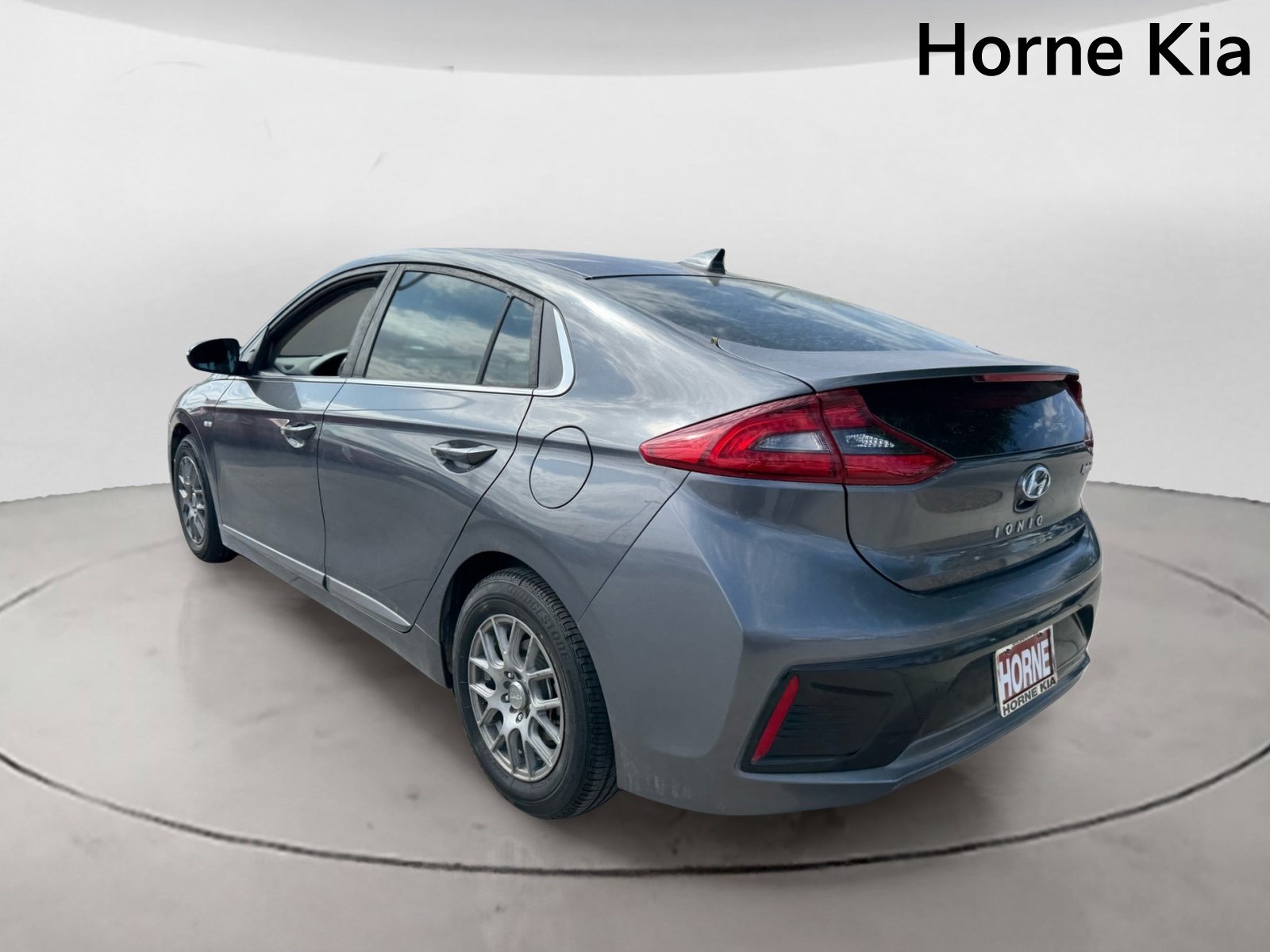 Used 2018 Hyundai Ioniq SEL FWD image 5