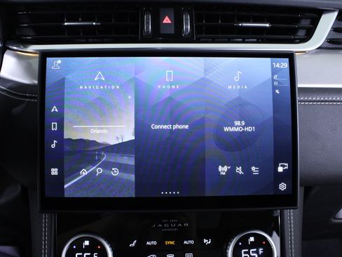 New 2026 Jaguar F-PACE R-Dynamic S image 20