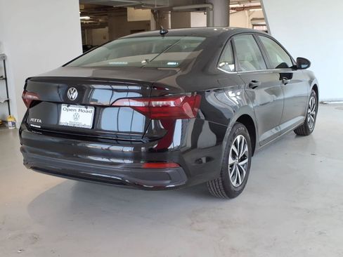Used 2024 Volkswagen Jetta S FWD image 4