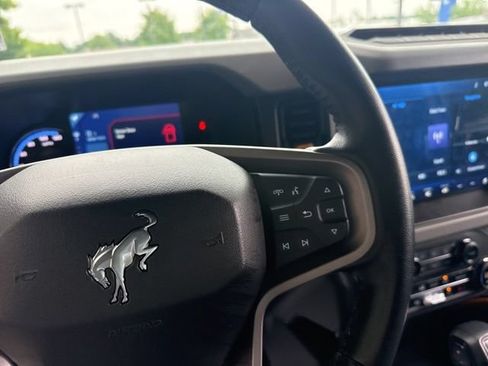 Used 2023 Ford Bronco Badlands AWD/4WD image 17