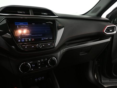 Used 2023 Chevrolet TrailBlazer RS w/ Convenience Package FWD image 13