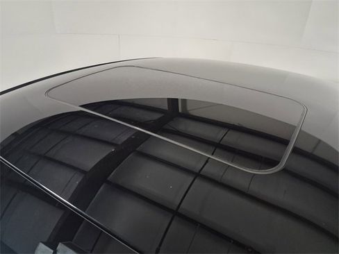 Used 2016 Lincoln MKZ AWD w/ Equipment Group 200A Select image 9