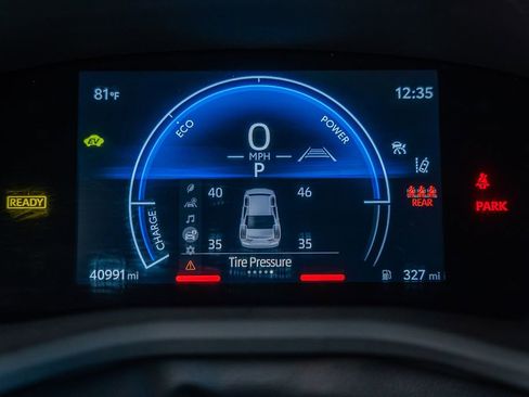 Used 2025 Toyota Camry LE FWD image 38