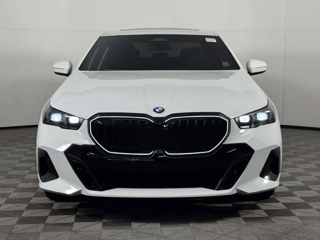 Used 2026 BMW 530i xDrive w/ M Sport Package AWD/4WD image 6