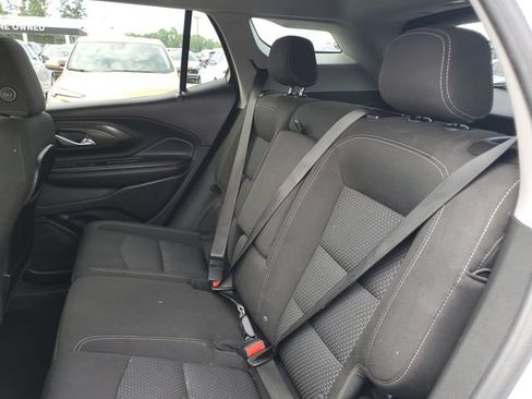 Used 2022 GMC Terrain SLE w/ Driver Convenience Package FWD image 31