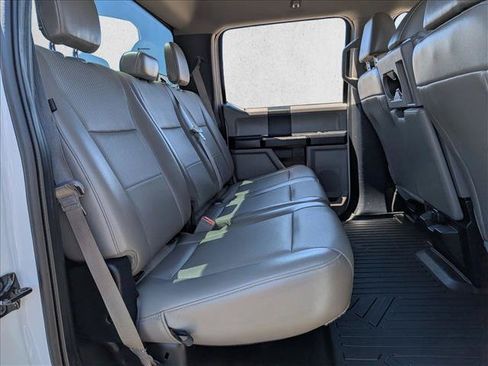 Used 2019 Ford F250 XL w/ Power Equipment Group AWD/4WD image 18