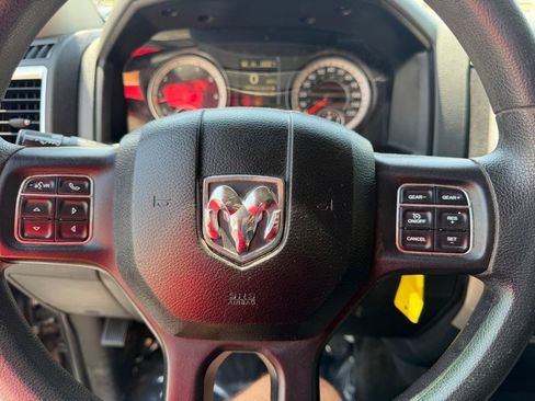 Used 2018 RAM 1500 Classic SLT RWD image 26