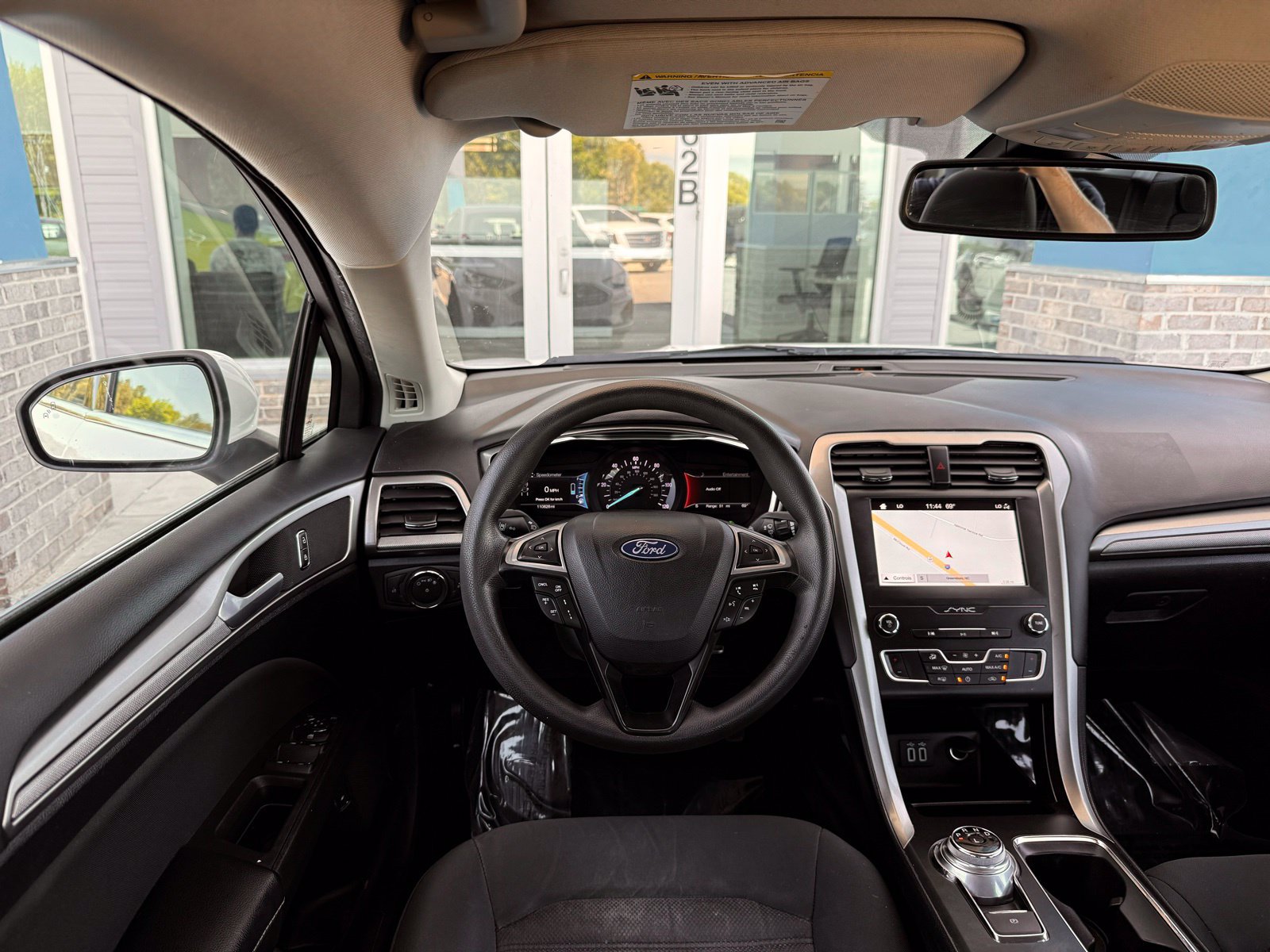 Used 2019 Ford Fusion SE FWD image 25