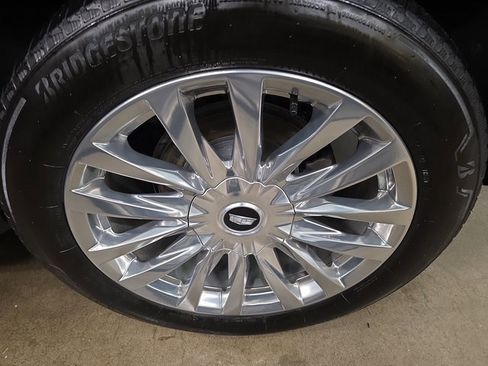 Certified 2023 Cadillac Escalade ESV Premium Luxury image 37