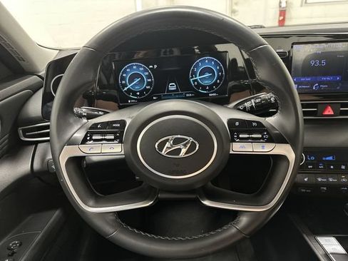 Used 2021 Hyundai Elantra SEL w/ Convenience Package FWD image 14