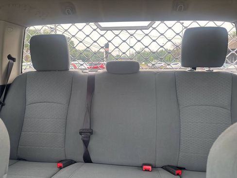Used 2015 RAM 2500 Tradesman w/ Chrome Appearance Group AWD/4WD image 26
