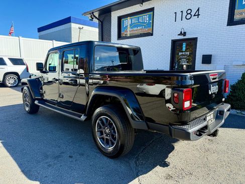 Used 2022 Jeep Gladiator Overland w/ Popular Equipment Package AWD/4WD image 3
