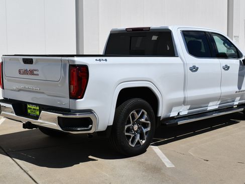 New 2026 GMC Sierra 1500 SLT w/ SLT Premium Plus Package AWD/4WD image 9