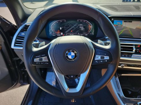 Used 2023 BMW X5 xDrive40i w/ Premium Package image 28