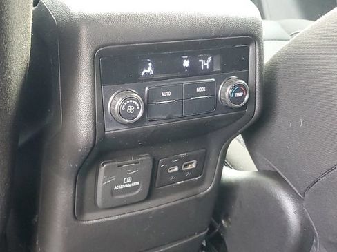 Certified 2021 GMC Acadia SLE w/ Driver Convenience Package AWD/4WD image 13