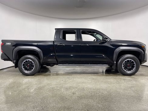 New 2026 Toyota Tacoma TRD Off-Road image 2
