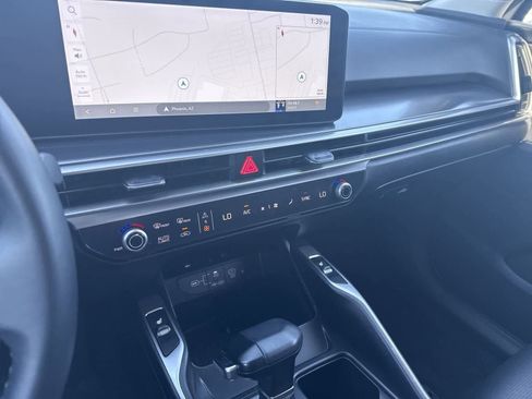 Used 2024 Kia Sorento S image 19