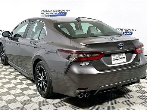 Used 2024 Toyota Camry SE w/ Audio Upgrade Package FWD image 8