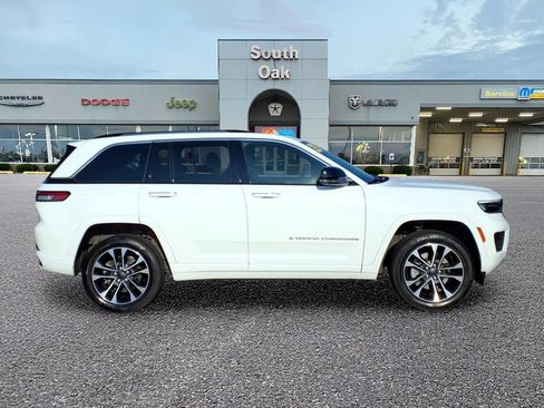 Certified 2023 Jeep Grand Cherokee Overland w/ Advanced Protech Group III AWD/4WD image 2