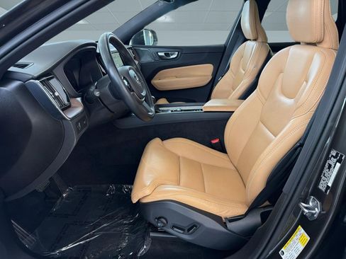 Used 2021 Volvo XC60 T5 Inscription w/ Advanced Package FWD image 5