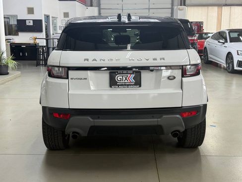 Used 2017 Land Rover Range Rover Evoque SE AWD/4WD image 3