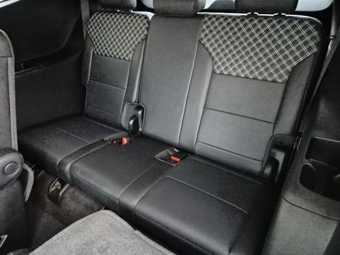 Certified 2025 GMC Acadia Denali image 16