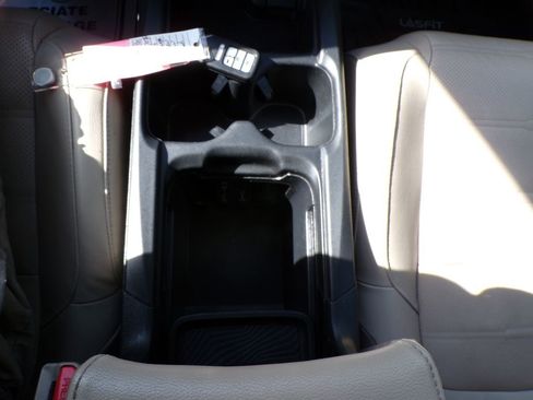 Used 2019 Honda CR-V EX-L image 29
