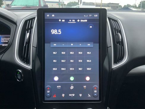 Used 2024 Ford Edge SEL AWD/4WD image 13