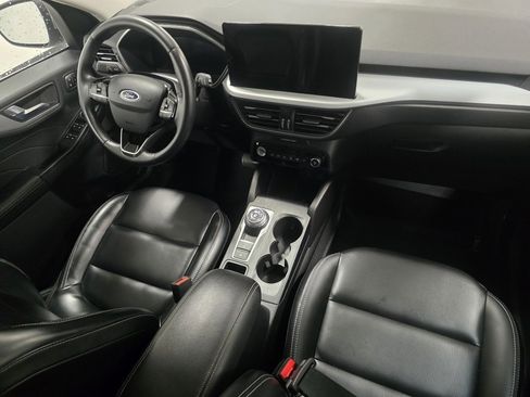 Used 2023 Ford Escape Platinum image 21